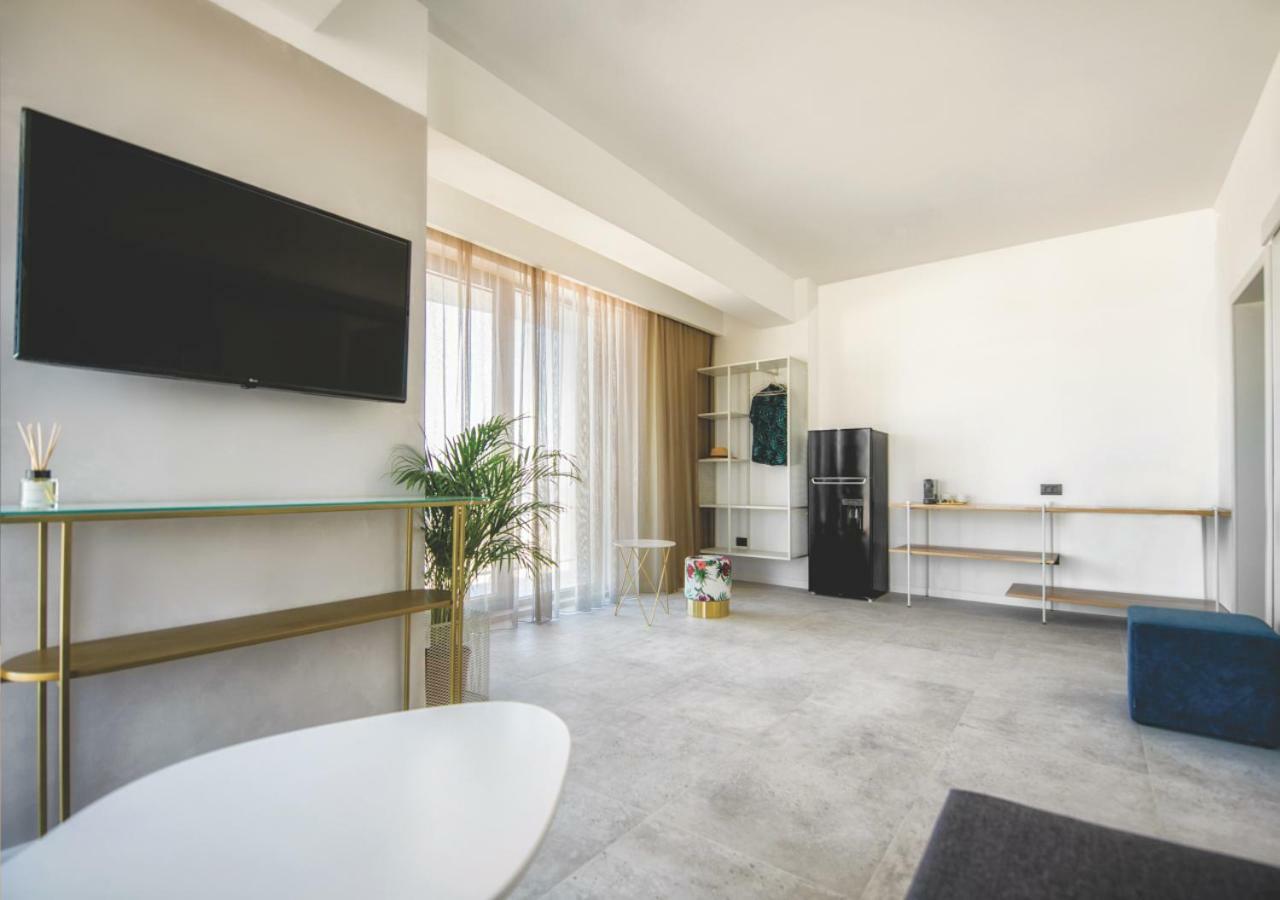 Lemon Cliff Luxury B&B 마마이아 외부 사진