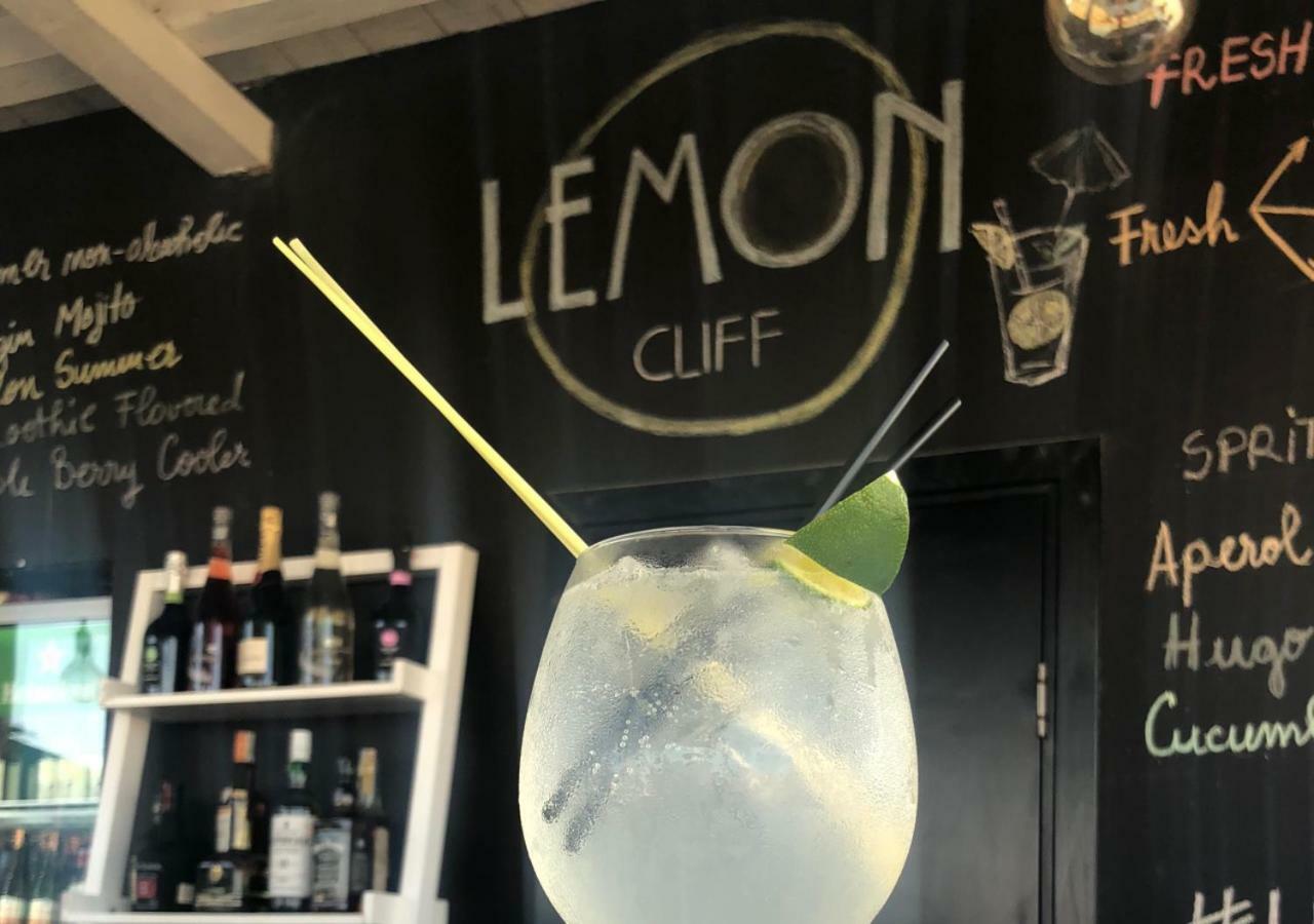 Lemon Cliff Luxury B&B 마마이아 외부 사진