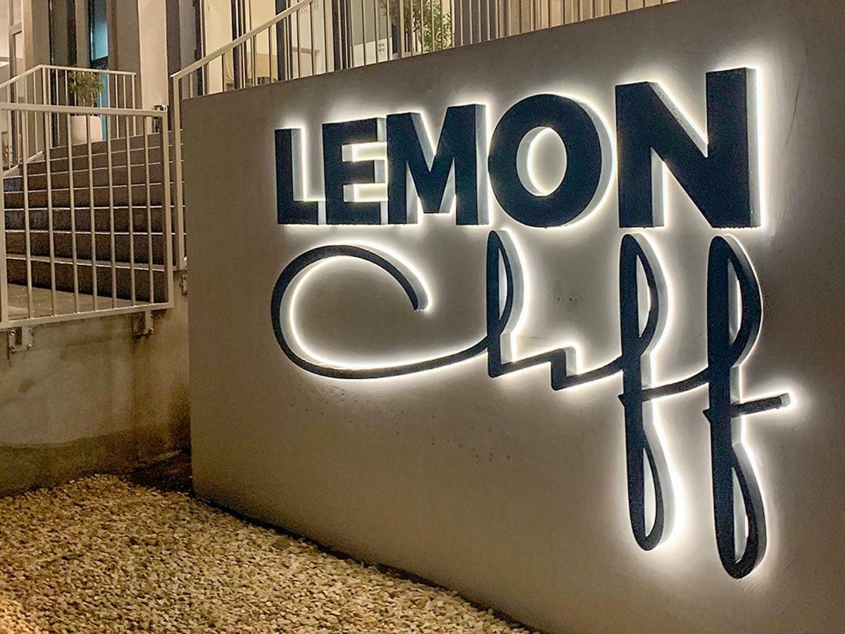 Lemon Cliff Luxury B&B 마마이아 외부 사진