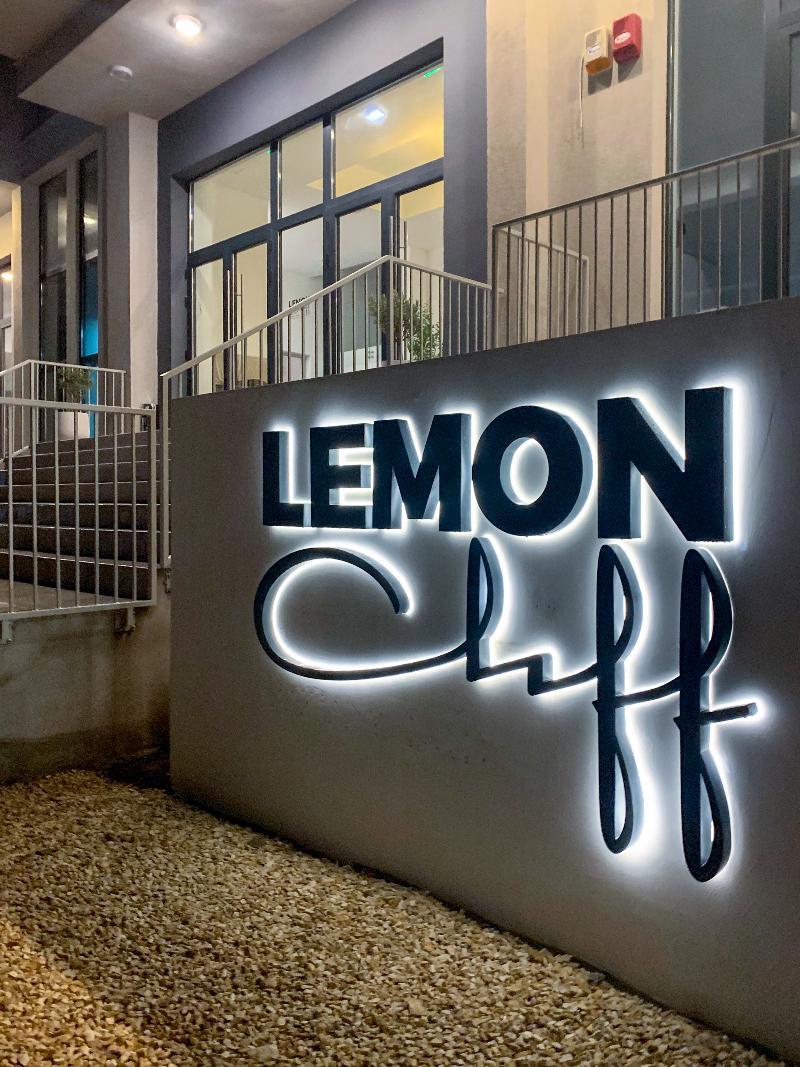 Lemon Cliff Luxury B&B 마마이아 외부 사진